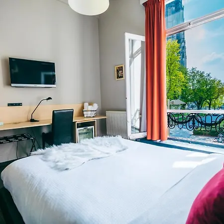 Отель Den Grooten Wolsack 3*